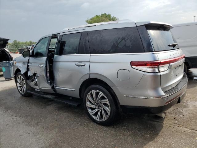Изображение 2 2023 LINCOLN NAVIGATOR RESERVE 2023 с VIN 5LMJJ2LG7PEL13932