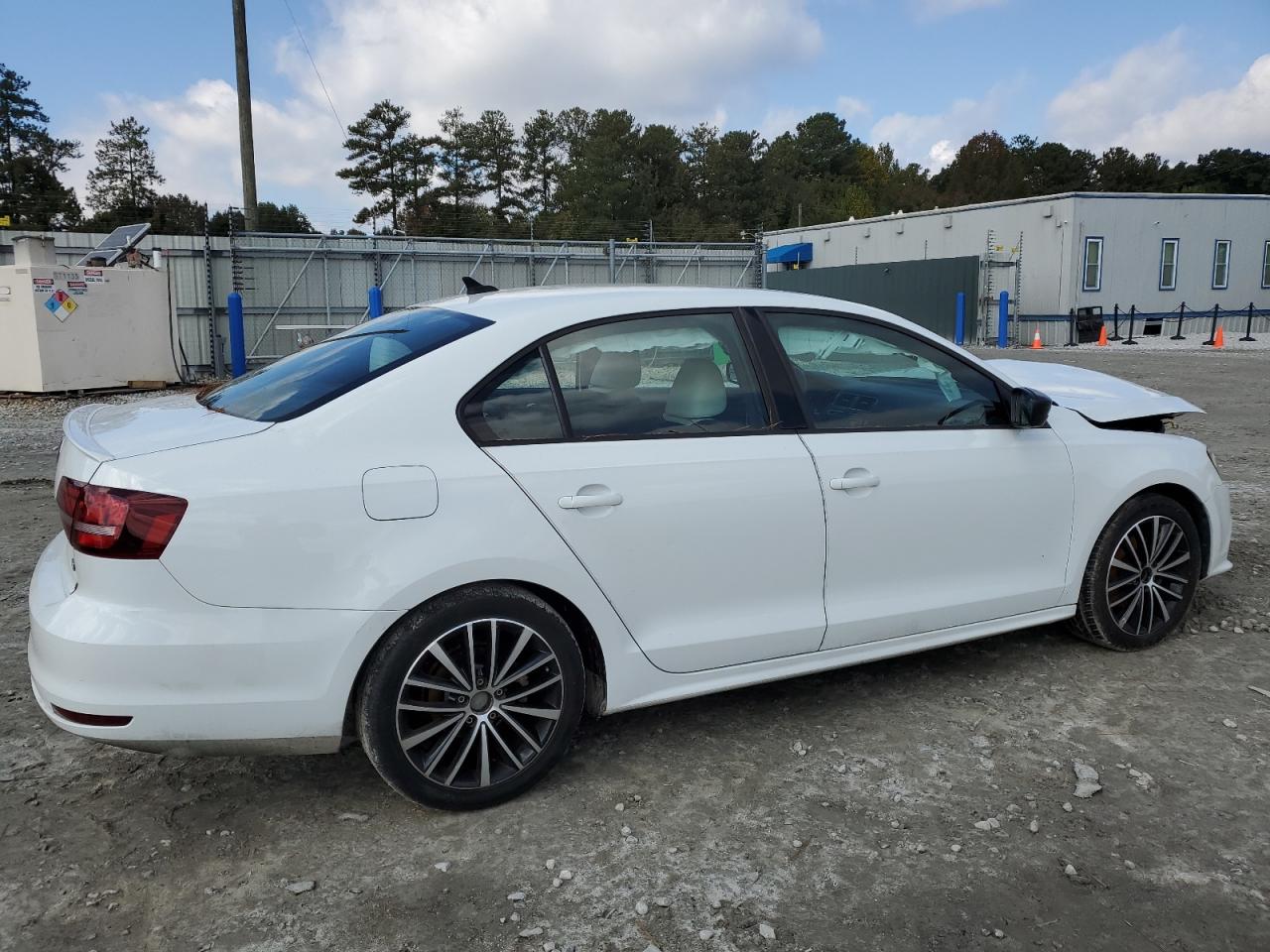 Image 3 of 2016 VOLKSWAGEN JETTA SPORT 2016 with VIN 3VWD17AJ2GM414626