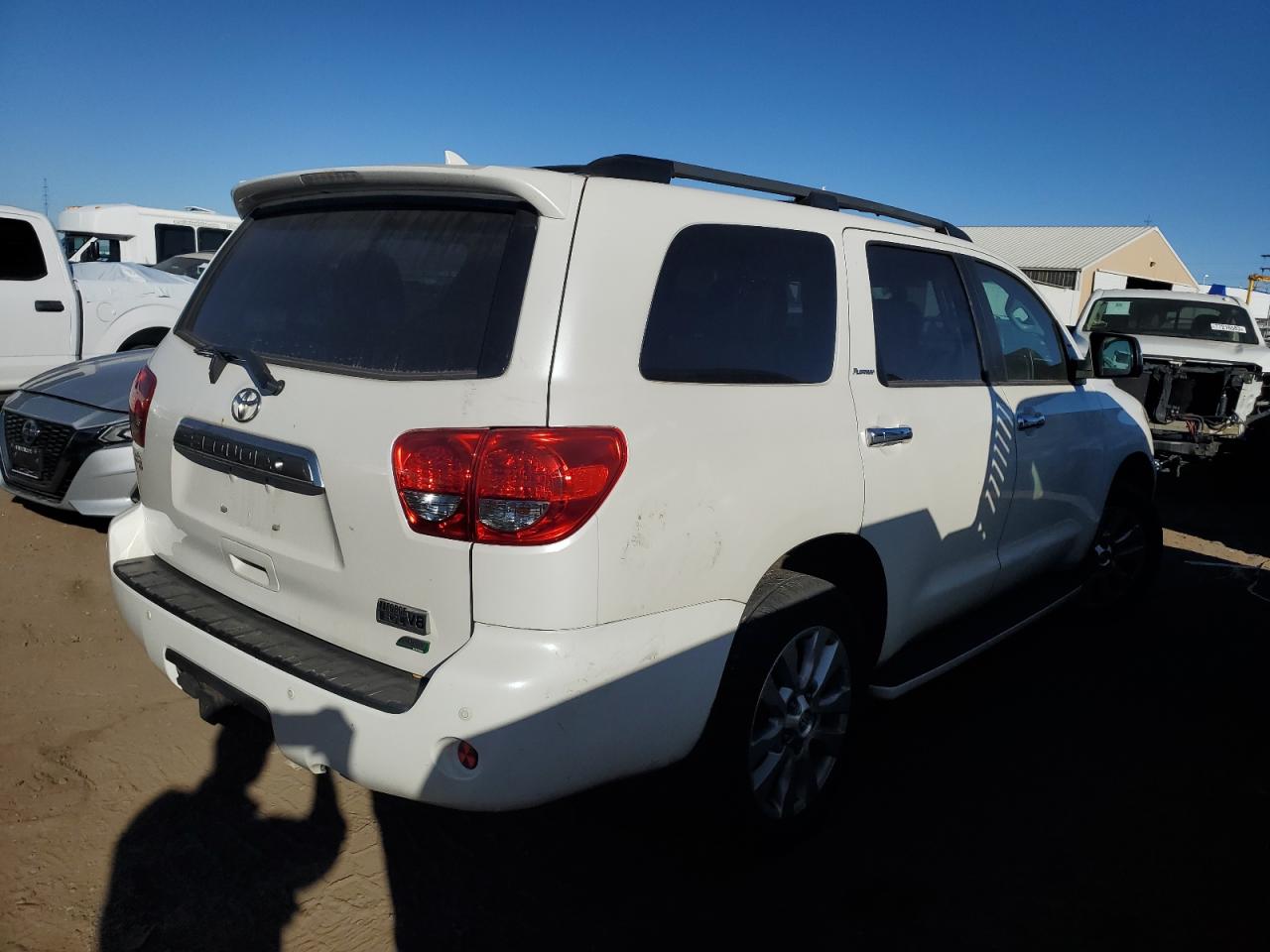 Image 3 of 2015 TOYOTA SEQUOIA PLATINUM 2015 with VIN 5TDDW5G13FS117315