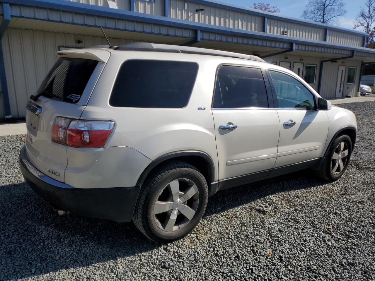 Image 3 of 2011 GMC ACADIA SLT-1 2011 with VIN 1GKKVRED1BJ311772