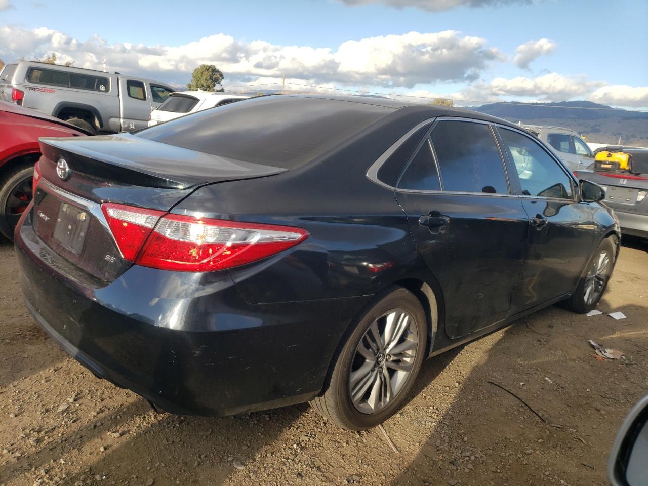 Image 3 of 2015 TOYOTA CAMRY LE 2015 with VIN 4T1BF1FK0FU028819