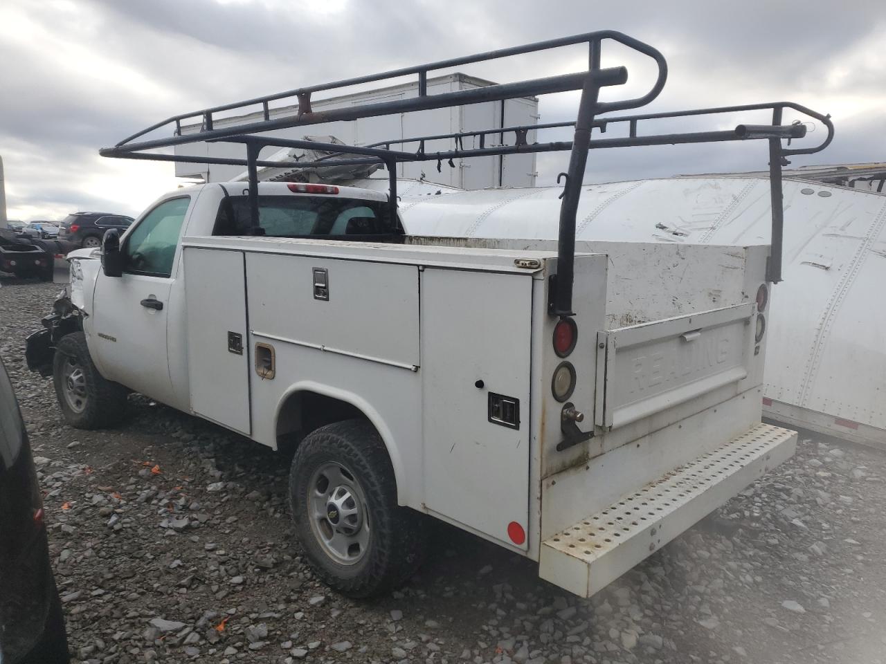 Изображение 2 2013 CHEVROLET SILVERADO C2500 HEAVY DUTY 2013 с VIN 1GB0CVCG4DF194665