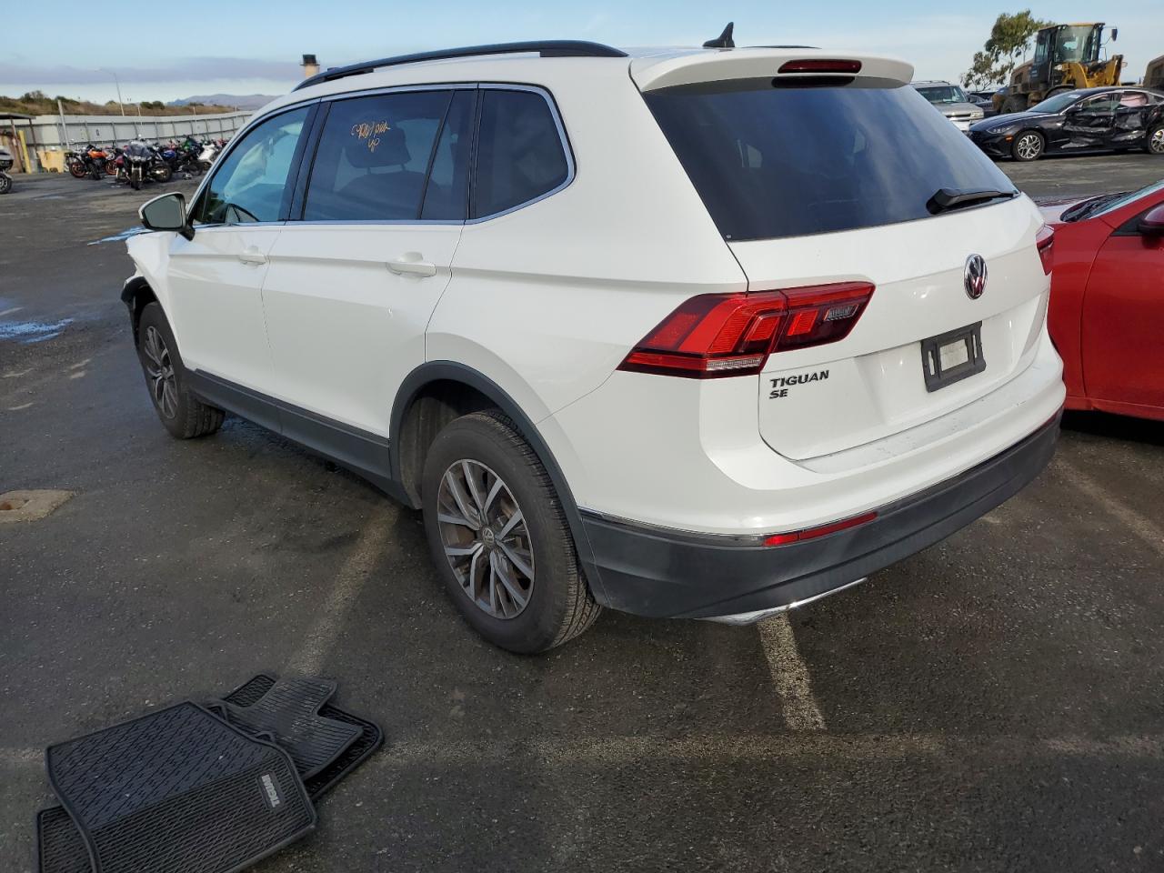 Image 3 of 2020 VOLKSWAGEN TIGUAN SE 2020 with VIN 3VV3B7AX5LM015656