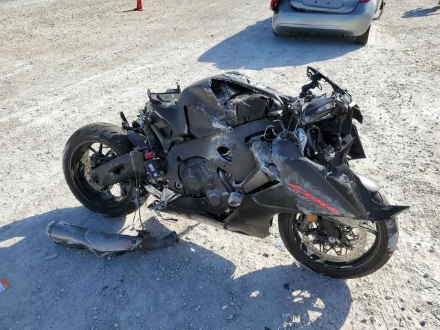 Image 1 of 2021 HONDA CBR1000 RR 2021 with VIN JH2SC7714MK400233