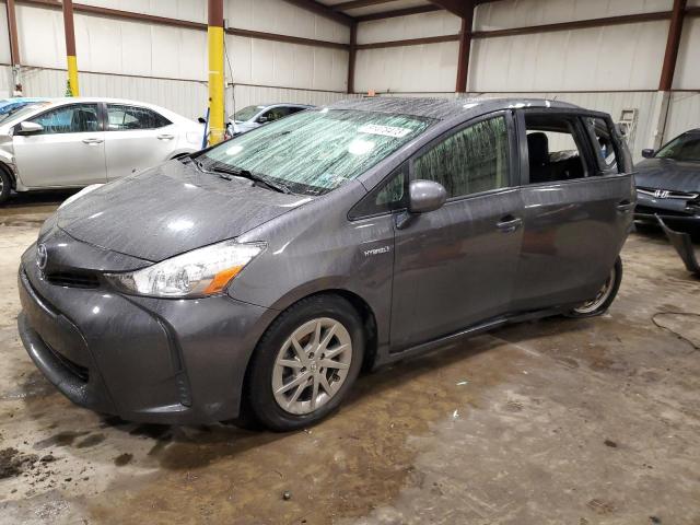 2017 TOYOTA PRIUS V  2017 image