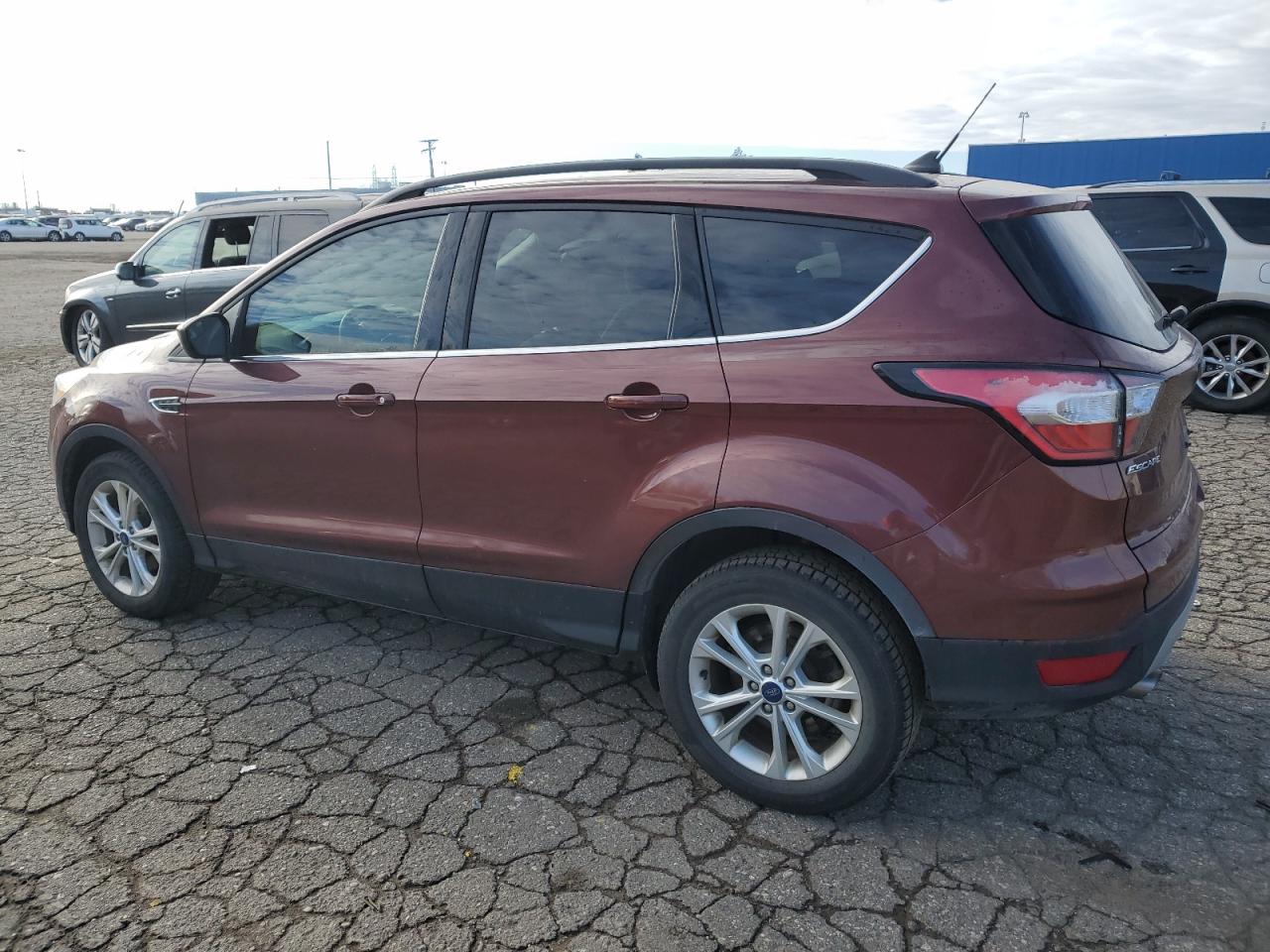 Image 2 of 2018 FORD ESCAPE SE 2018 with VIN 1FMCU0GD6JUC90681