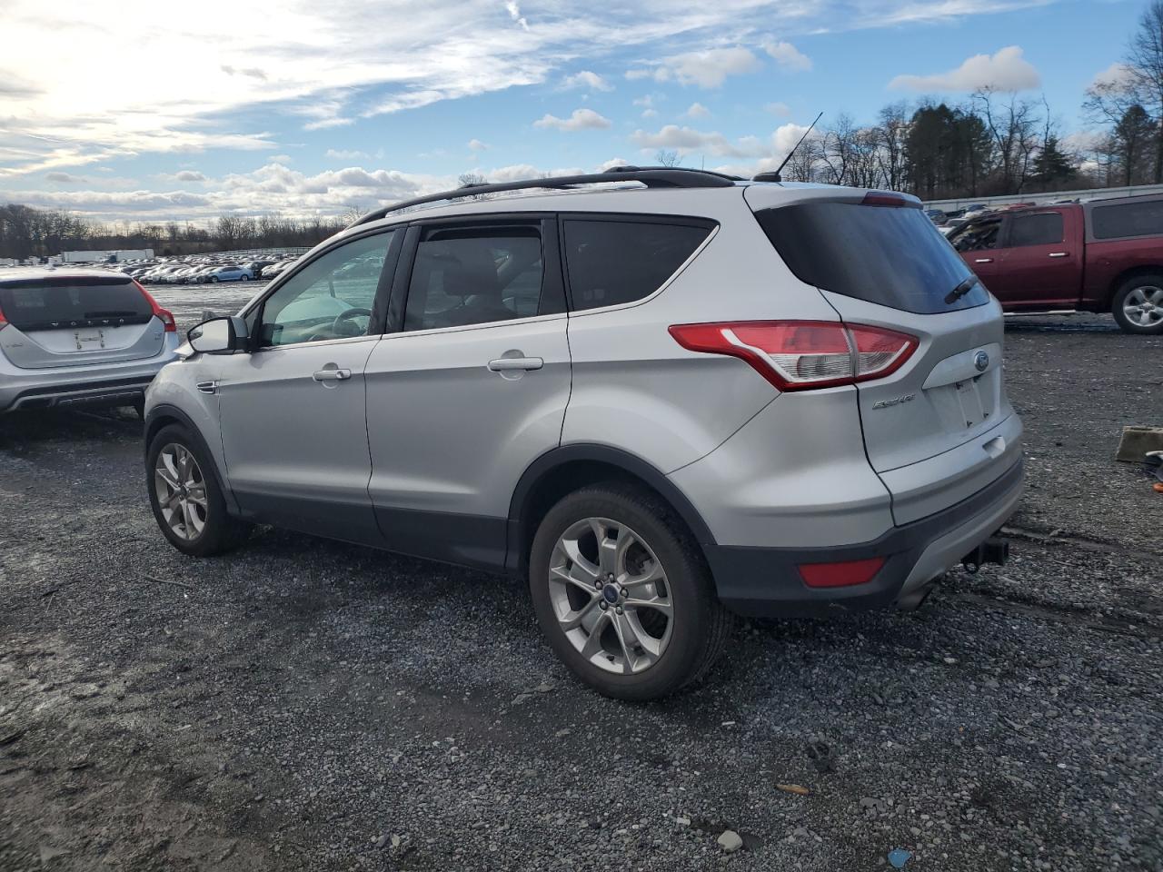 Image 2 of 2016 FORD ESCAPE SE 2016 with VIN 1FMCU9G95GUB43163