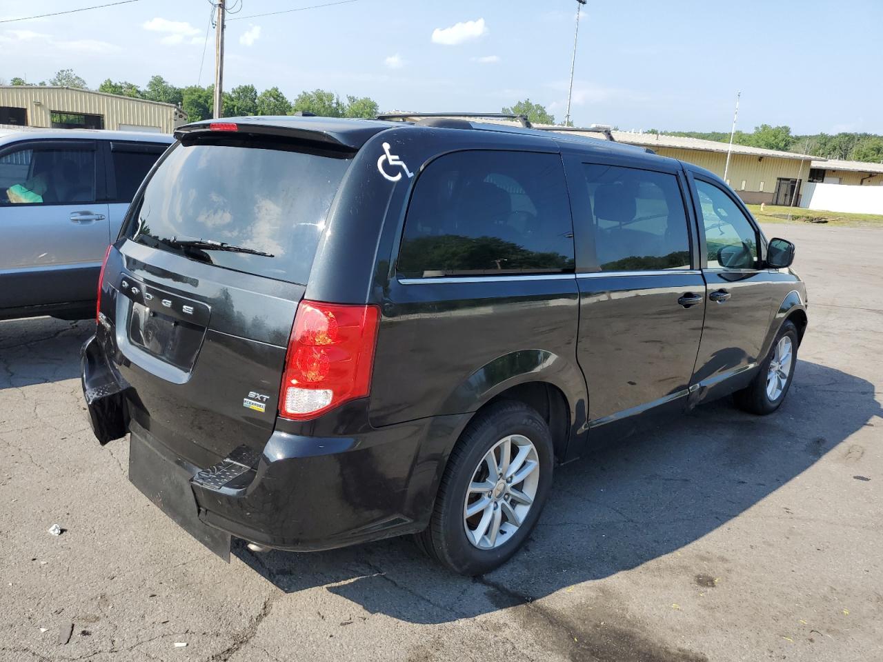 Изображение 3 Dodge Grand Caravan Sxt 2019 с VIN 2C4RDGCG1KR755180