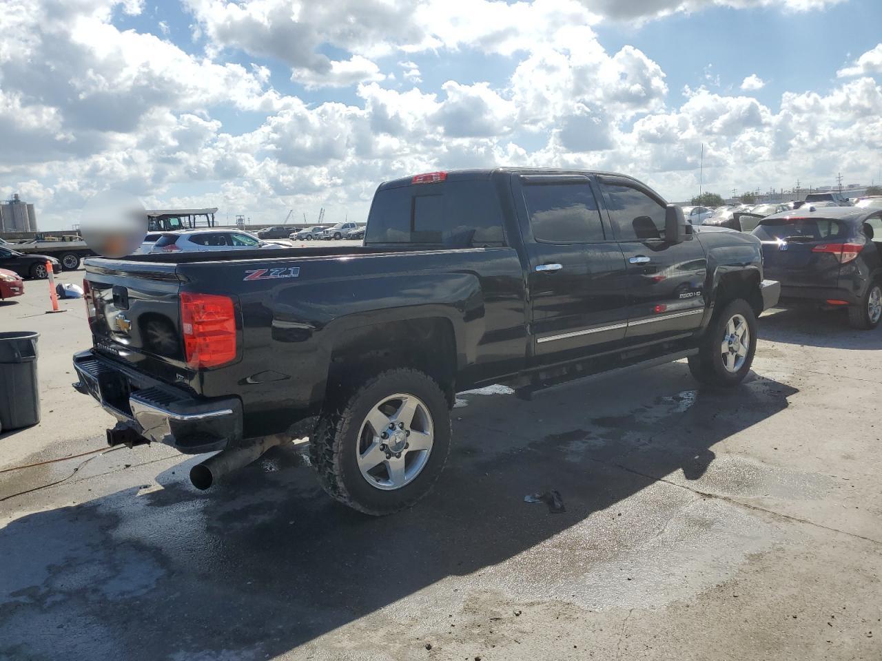 Изображение 3 Chevrolet Silverado K2500 Heavy Duty Ltz 2015 с VIN 1GC1KWE87FF161399