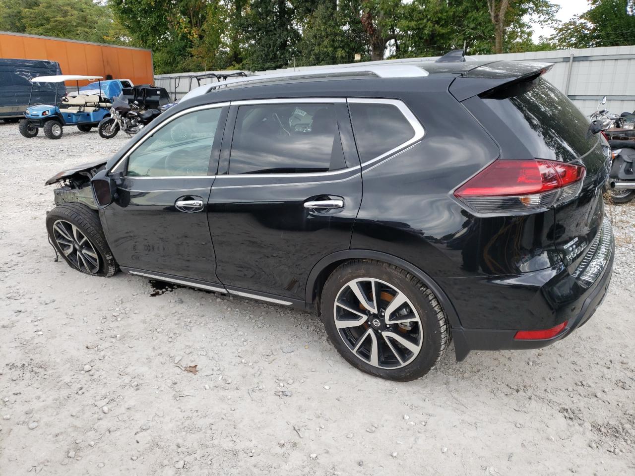 Image 2 of 2019 NISSAN ROGUE S 2019 with VIN 5N1AT2MT0KC706457