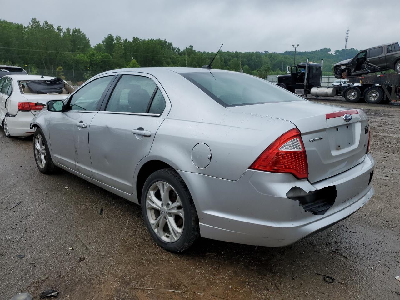Image 2 of 2012 FORD FUSION SE 2012 with VIN 3FAHP0HA5CR228792