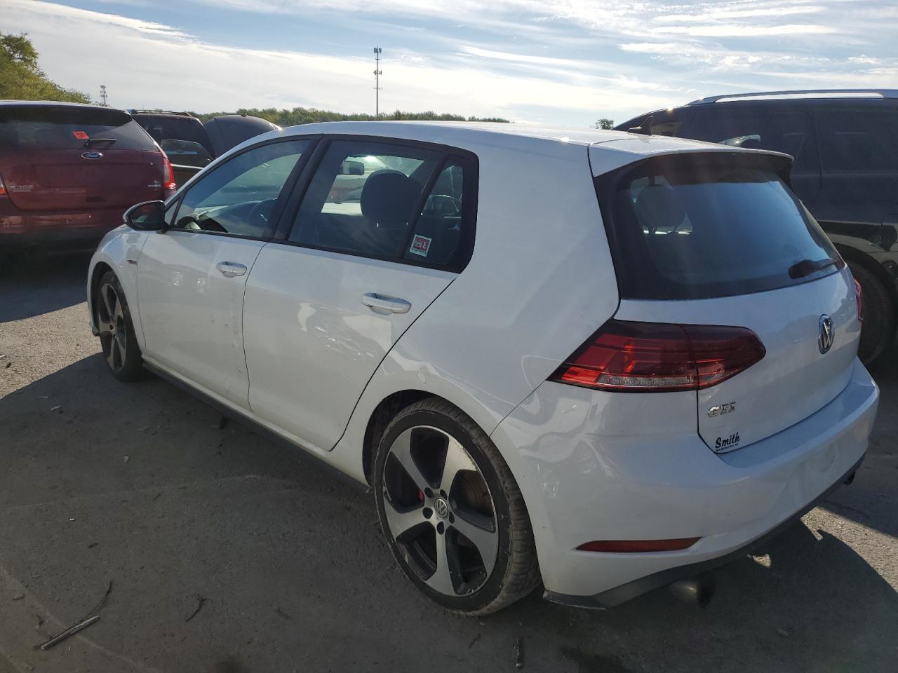 Image 2 of 2018 VOLKSWAGEN GTI S/SE 2018 with VIN 3VW447AU6JM266621