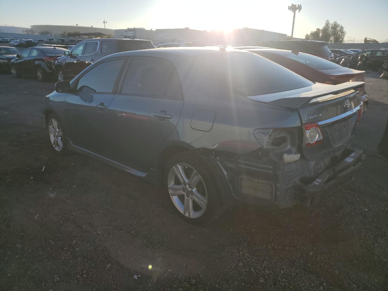 Изображение 2 2013 TOYOTA COROLLA BASE 2013 с VIN 5YFBU4EE8DP097579