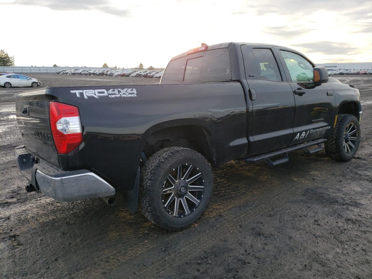 Image 3 of 2021 TOYOTA TUNDRA DOUBLE CAB SR/SR5 2021 with VIN 5TFUY5F15MX033256