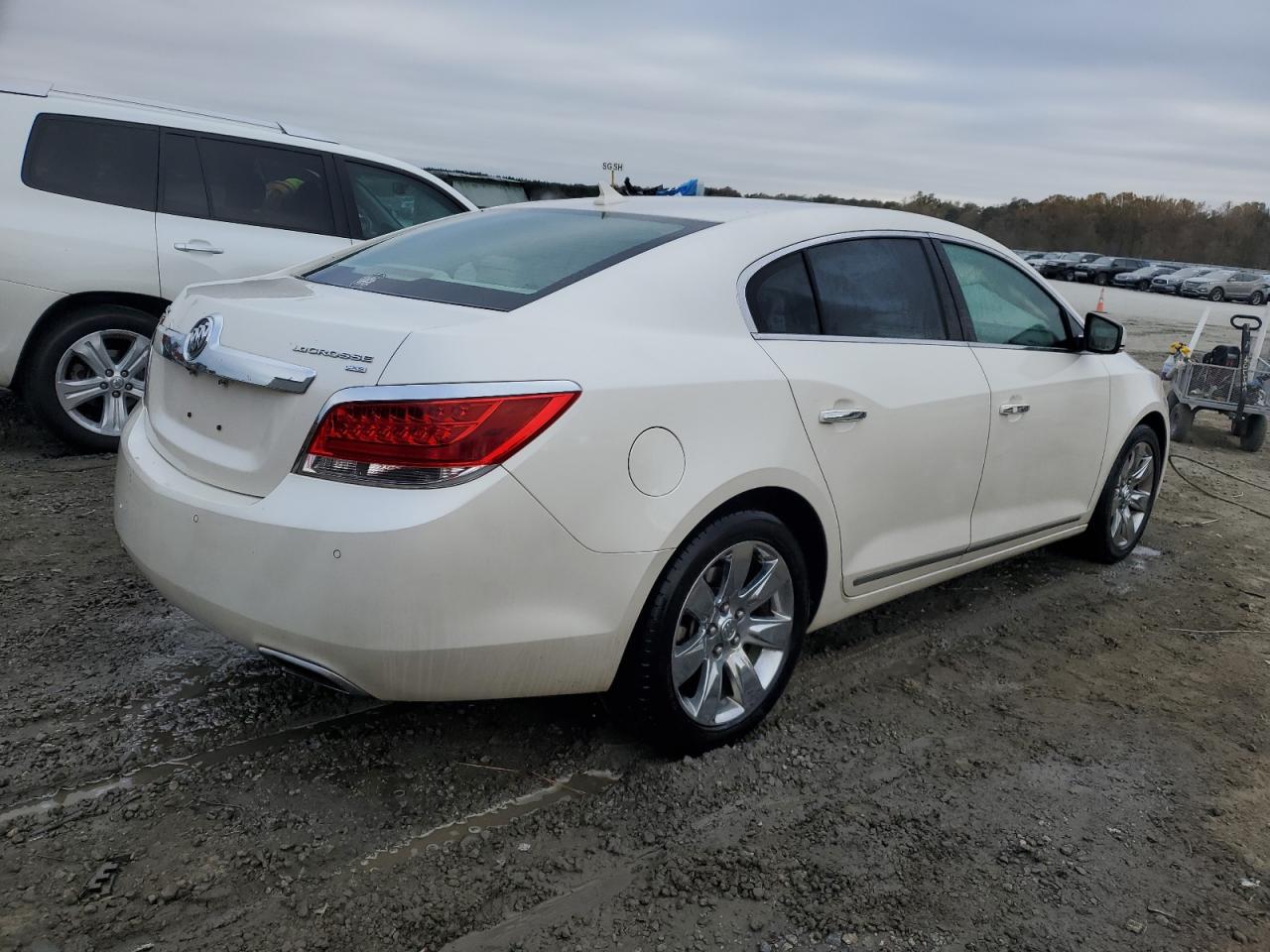Obraz 3 z 2011 BUICK LACROSSE CXS 2011 z VIN 1G4GE5ED6BF283296