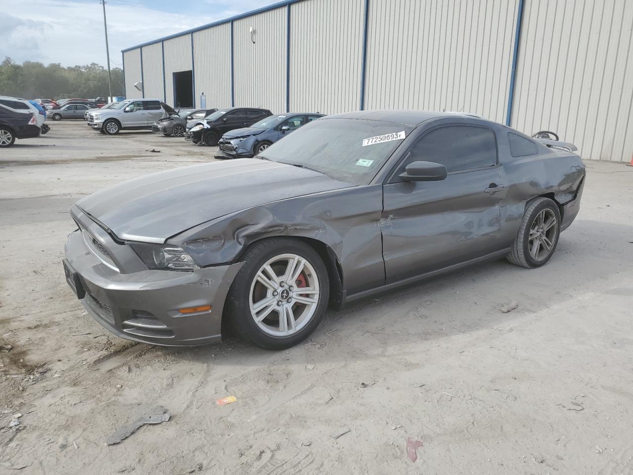 Изображение 1 2014 FORD MUSTANG  2014 с VIN 1ZVBP8AM2E5261755