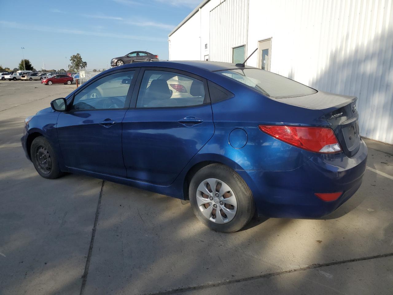 Obraz 2 z Hyundai Accent Se 2016 z VIN KMHCT4AE1GU998034