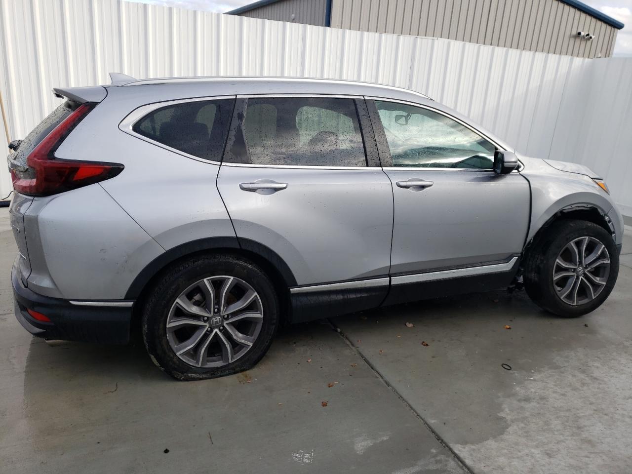 Obraz 3 z 2022 HONDA CR-V TOURING 2022 z VIN 7FARW2H9XNE014649