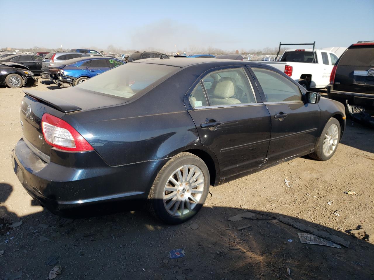 Image 3 of Mercury Milan Premier 2009 with VIN 3MEHM08189R622247