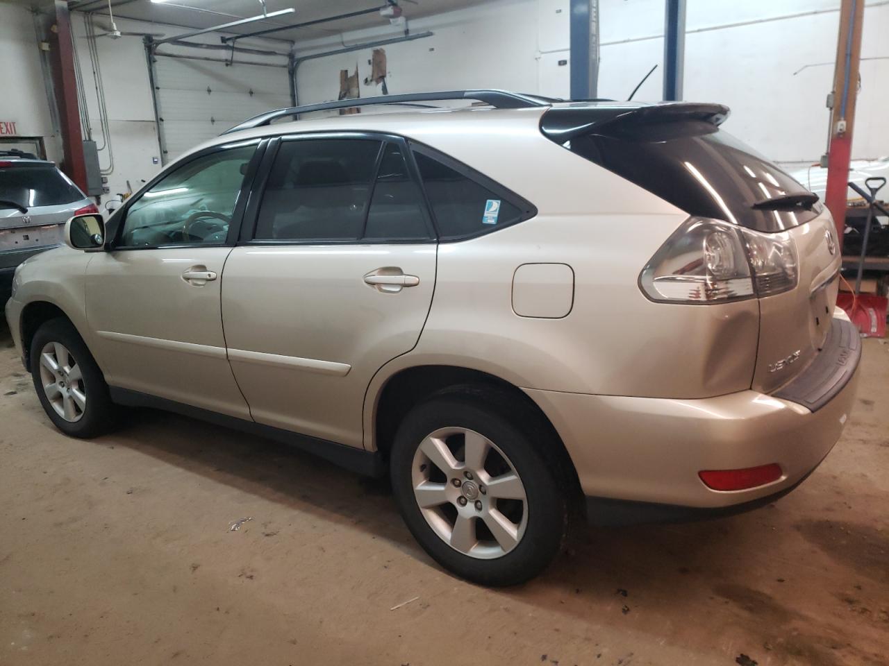 Изображение 2 2004 LEXUS RX 330 2004 с VIN JTJHA31U640018606