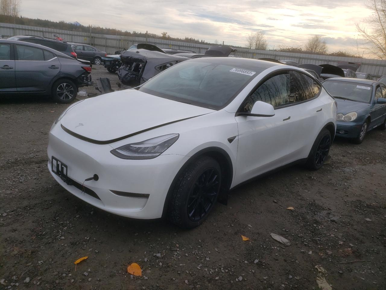Obraz 1 z 2020 TESLA MODEL Y  2020 z VIN 5YJYGDEE1LF051135