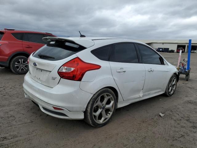 Image 3 of 2013 FORD FOCUS ST 2013 with VIN 1FADP3L99DL319495