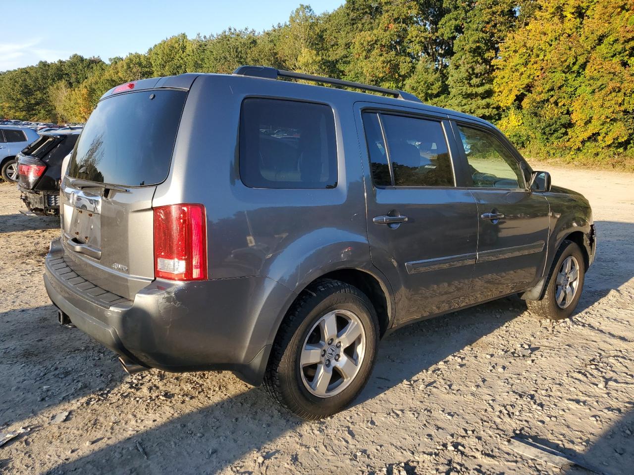 Obraz 3 z Honda Pilot Exln 2011 z VIN 5FNYF4H70BB060374