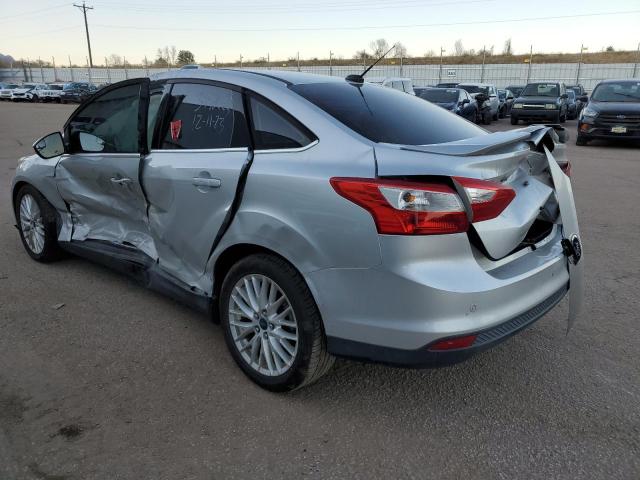 Image 2 of 2013 FORD FOCUS TITANIUM 2013 with VIN 1FADP3J2XDL380991