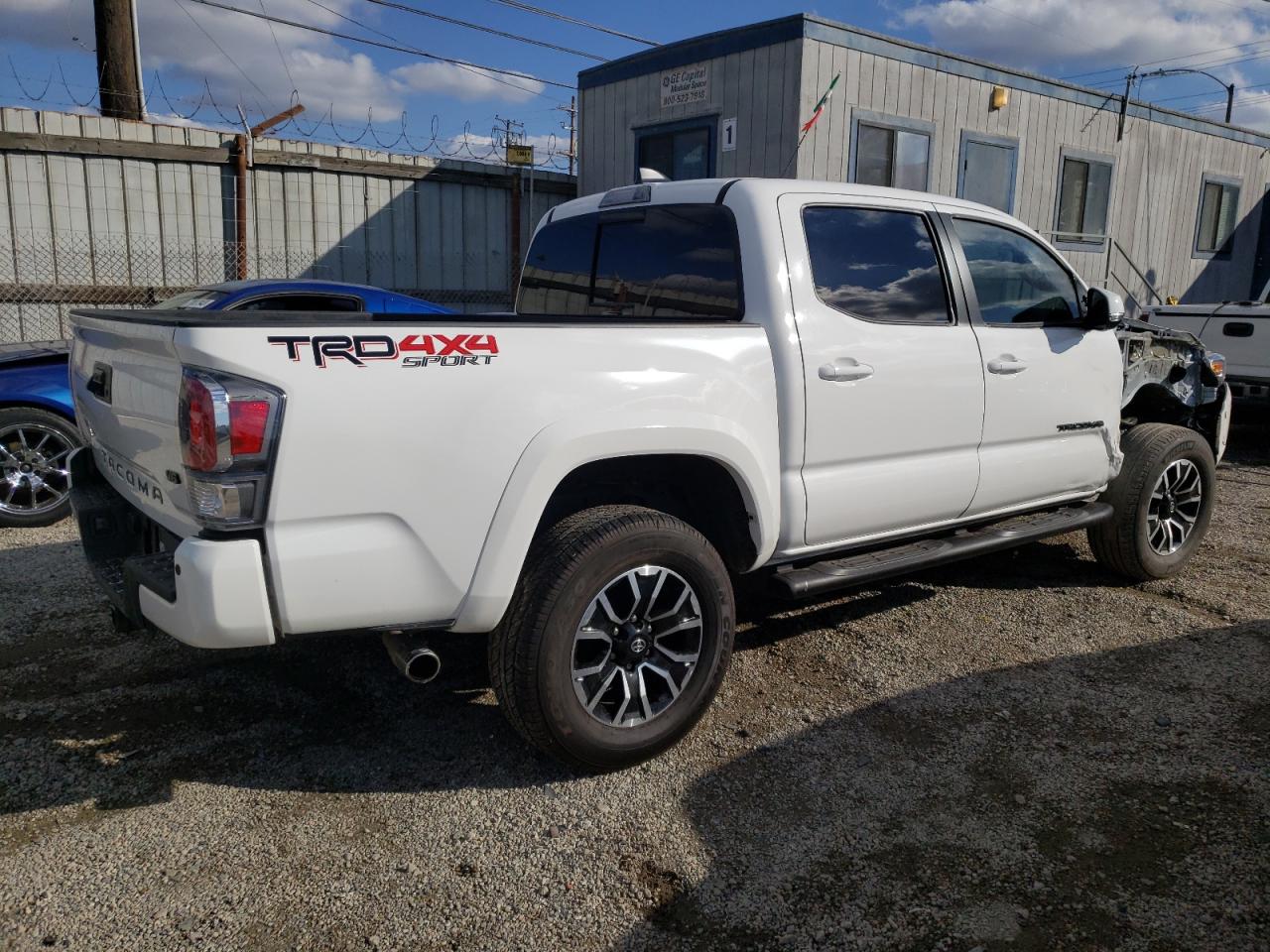 Изображение 3 Toyota Tacoma Double Cab 2023 с VIN 3TMCZ5AN9PM557068