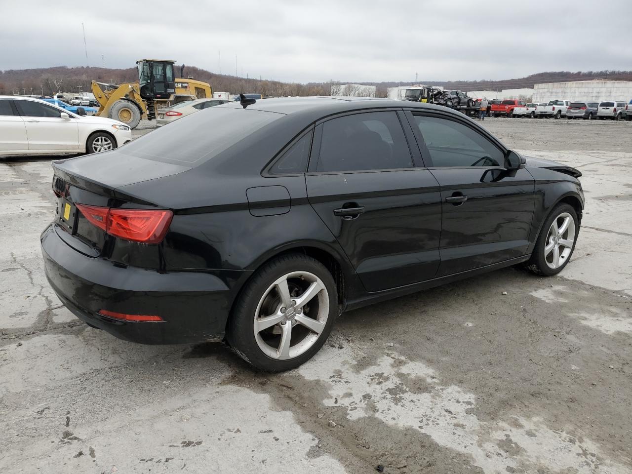 Изображение 3 2016 AUDI A3 PREMIUM 2016 с VIN WAUA7GFF5G1015325