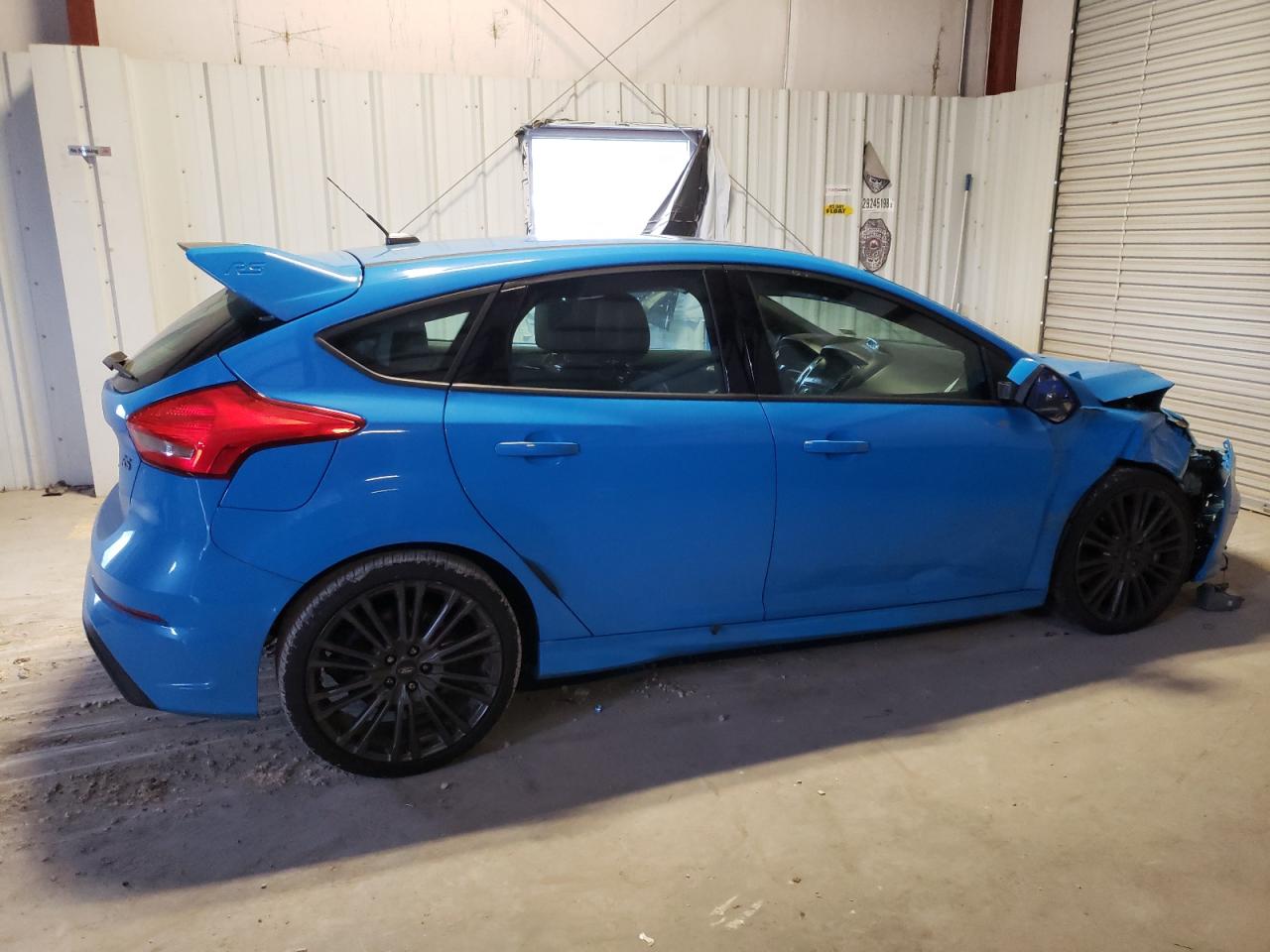 Изображение 3 2017 FORD FOCUS RS 2017 с VIN WF0DP3THXH4120261