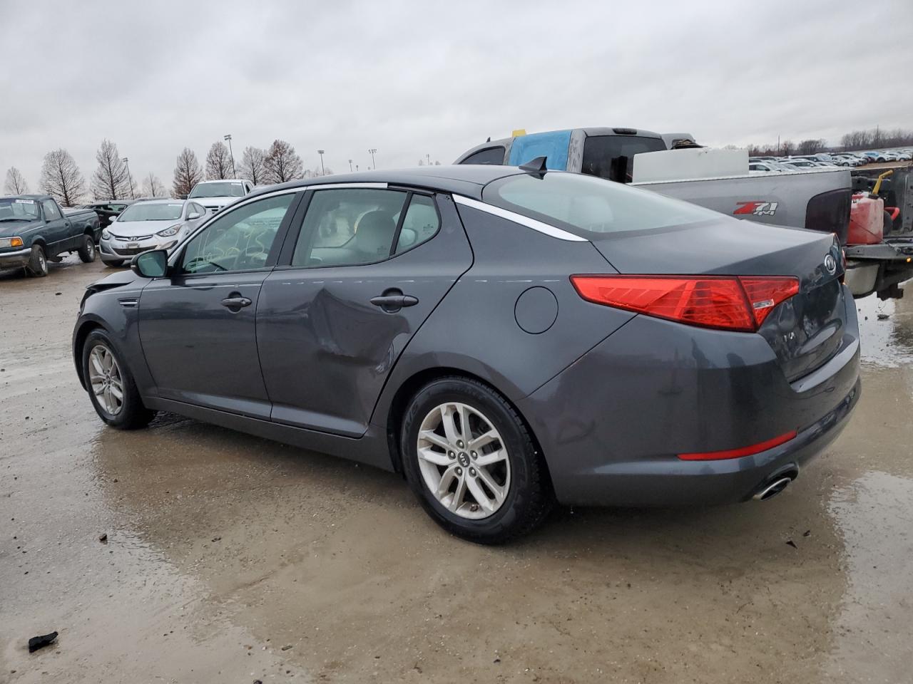 Image 2 of 2011 KIA OPTIMA LX 2011 with VIN KNAGM4A76B5093017