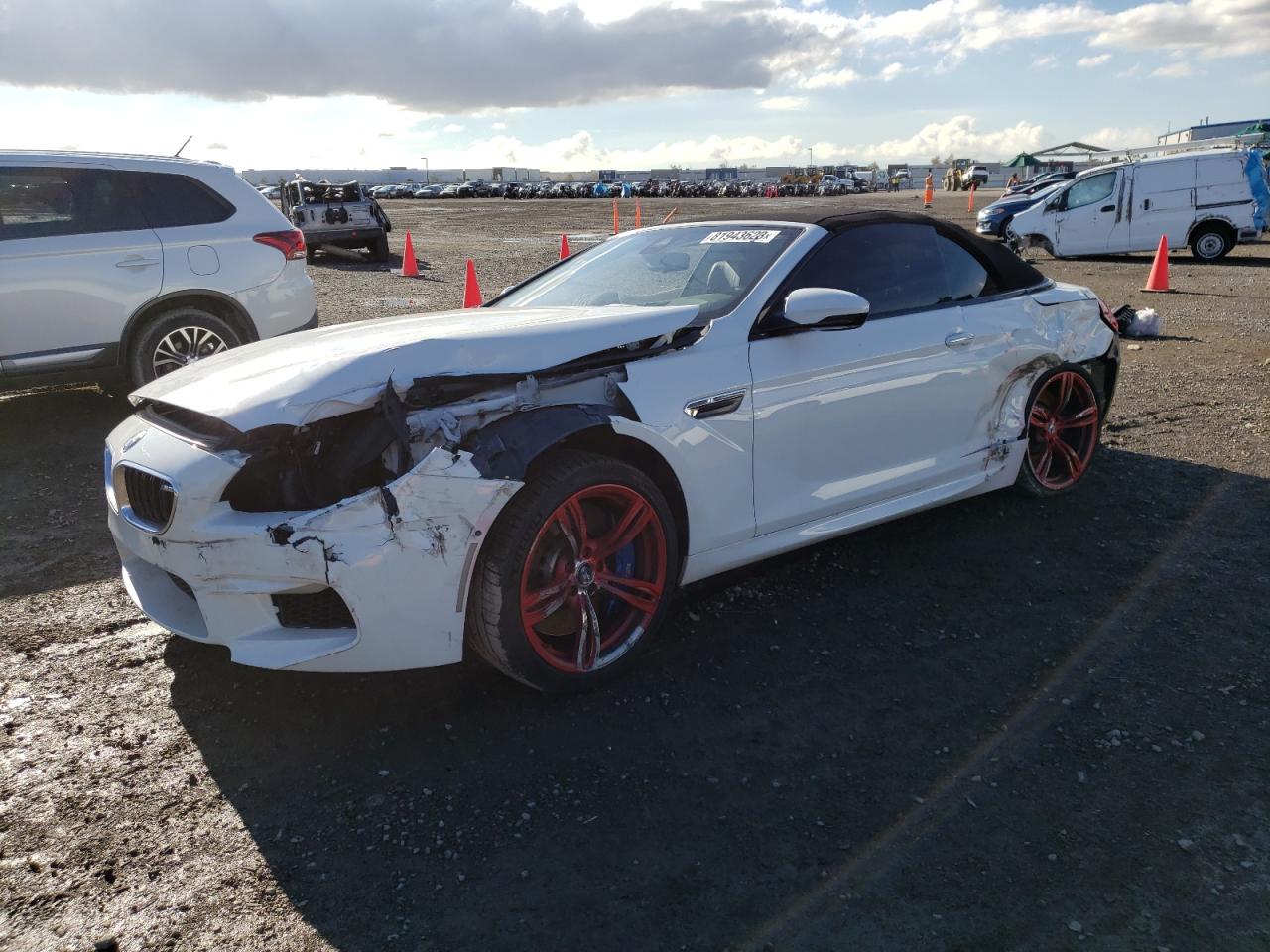 Obraz 1 z 2013 BMW M6  2013 z VIN WBSLZ9C57DC985893