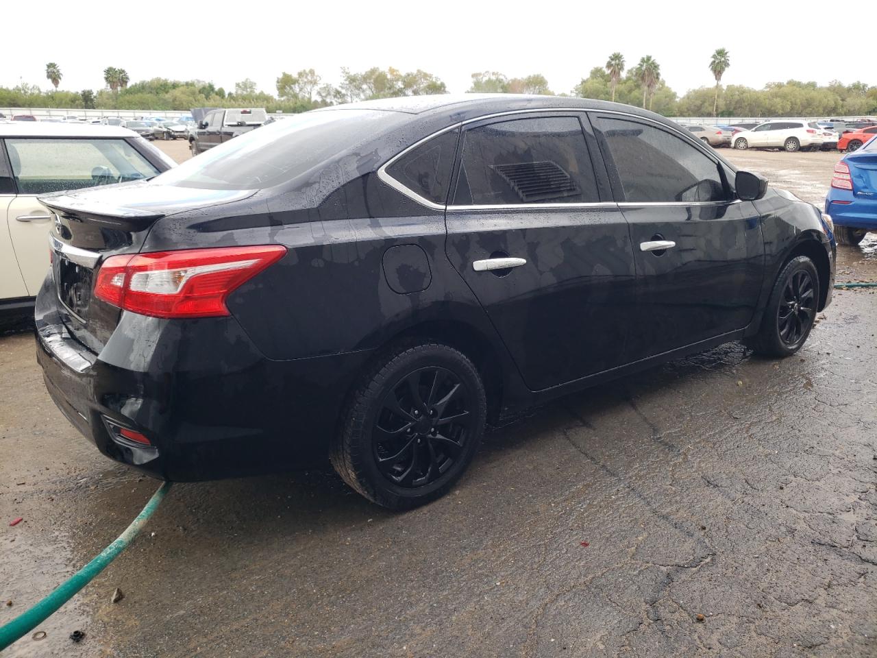 Изображение 3 2018 NISSAN SENTRA S 2018 с VIN 3N1AB7AP1JY250831