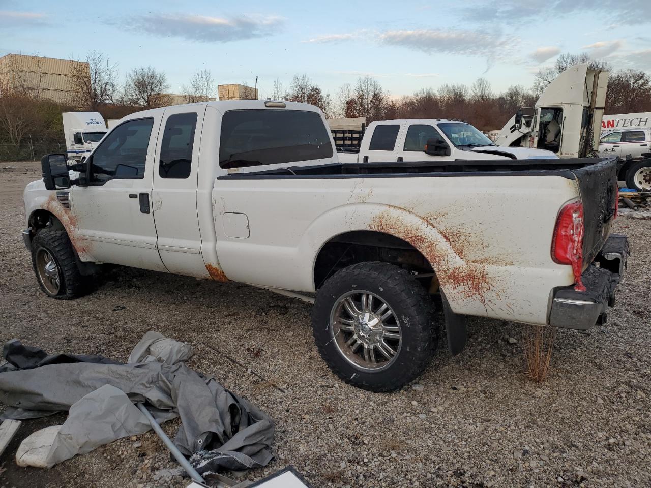 Image 2 of 2010 FORD F350 SUPER DUTY 2010 with VIN 1FTWX3BR7AEB09093