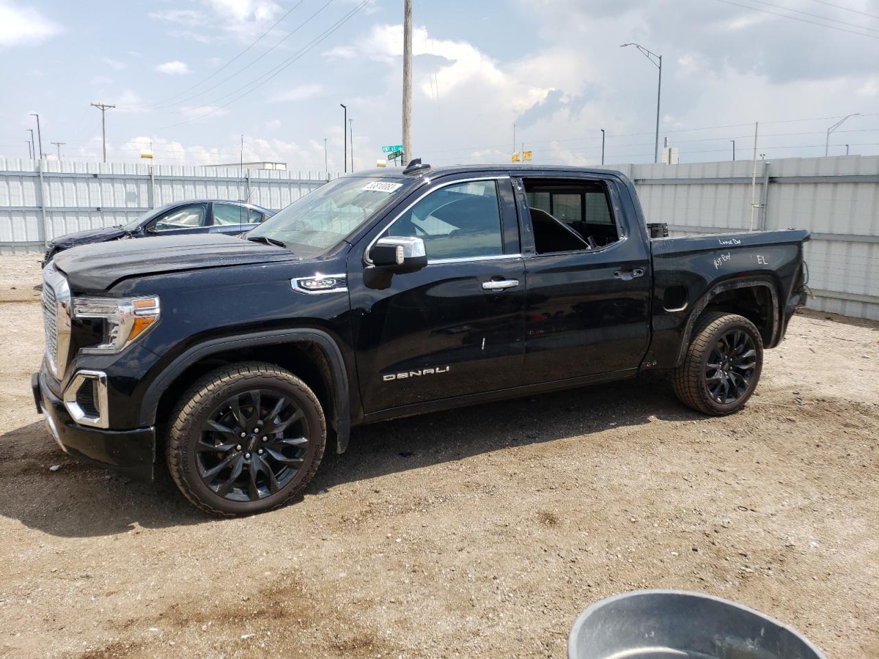Obraz 1 z 2021 GMC SIERRA K1500 DENALI 2021 z VIN 3GTU9FELXMG450155