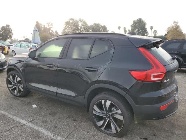 Изображение 2 2023 VOLVO XC40 PLUS 2023 с VIN YV4L12UW9P2114160