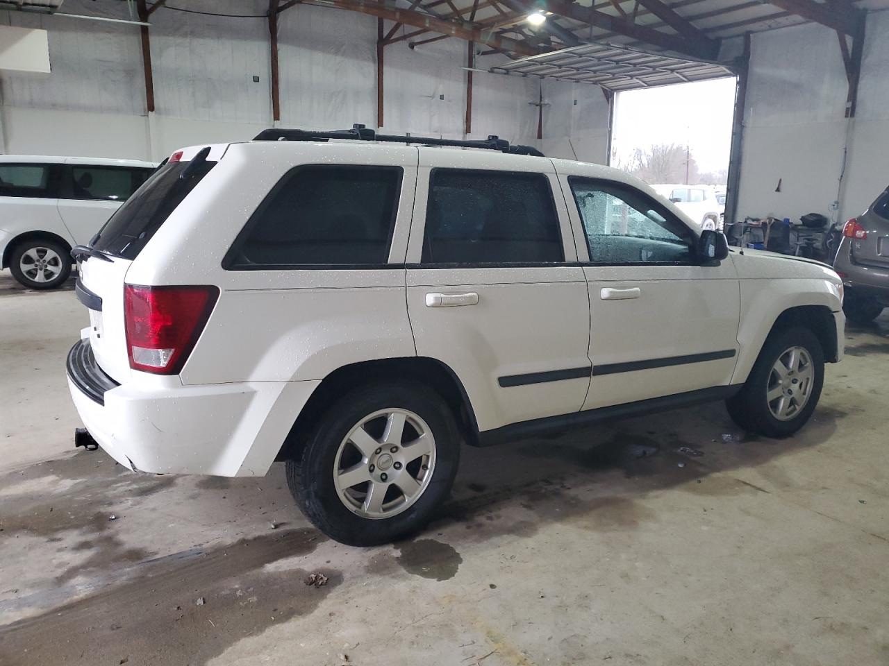 Image 3 of 2009 JEEP GRAND CHEROKEE LAREDO 2009 with VIN 1J8GR48K49C509319