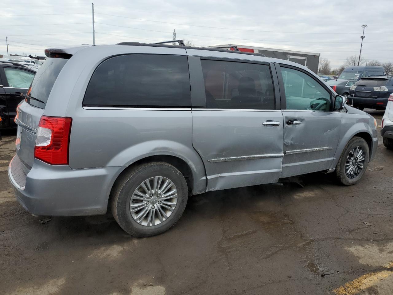 Obraz 3 z 2015 CHRYSLER TOWN & COUNTRY TOURING L 2015 z VIN 2C4RC1CG3FR674302