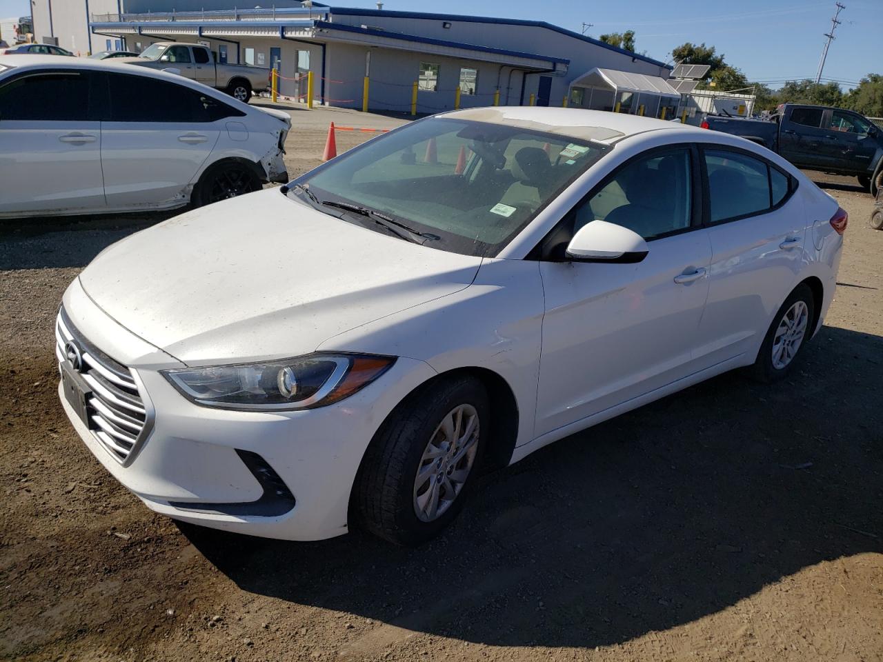 Изображение 1 2017 HYUNDAI ELANTRA SE 2017 с VIN 5NPD74LFXHH161085