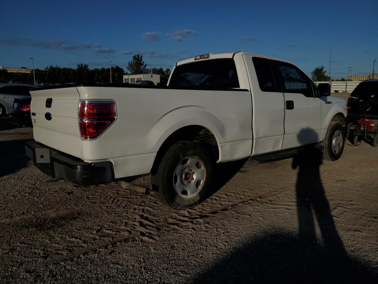 Image 3 of 2009 FORD F150 SUPER CAB 2009 with VIN 1FTRX12W69KB42994