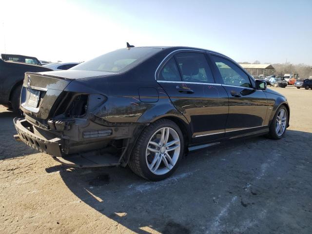 Obraz 3 z 2012 MERCEDES-BENZ C 250 2012 z VIN WDDGF4HB0CR211425
