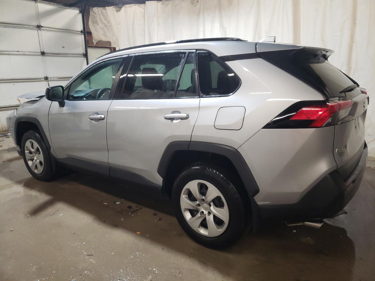 Obraz 2 z 2019 TOYOTA RAV4 LE 2019 z VIN 2T3F1RFV6KW004924