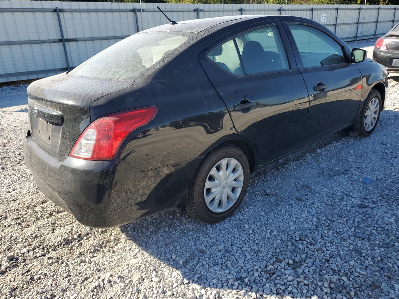 Image 3 of 2019 NISSAN VERSA S 2019 with VIN 3N1CN7APXKL830030