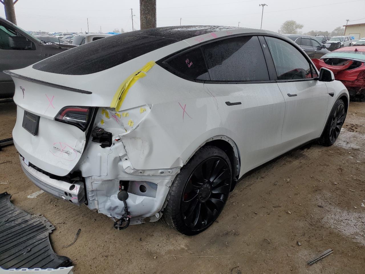 Obraz 3 z 2022 TESLA MODEL Y  2022 z VIN 7SAYGDEF3NF390137