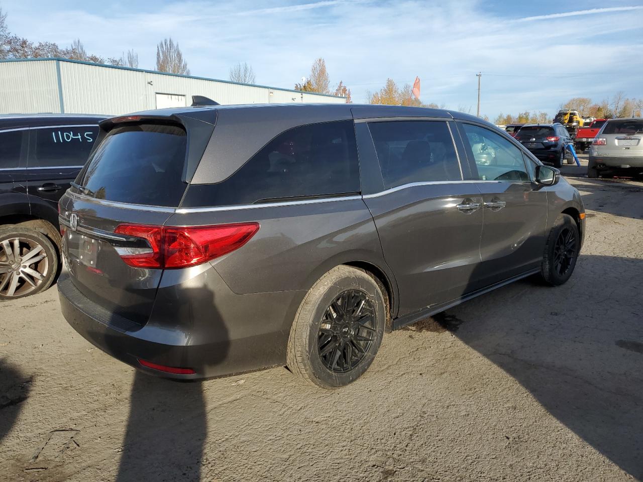 Image 3 of 2021 HONDA ODYSSEY EXL 2021 with VIN 5FNRL6H77MB019123
