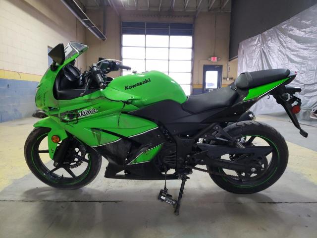 Image 3 of 2011 KAWASAKI EX250 J 2011 with VIN JKAEXMJ11BDA91711