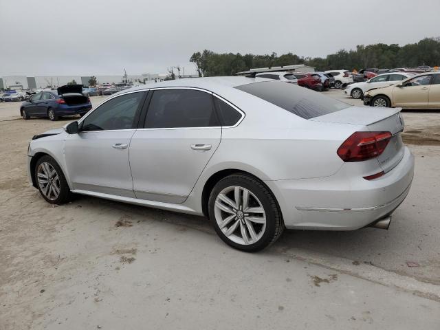 Obraz 2 z 2017 VOLKSWAGEN PASSAT SE 2017 z VIN 1VWGT7A31HC072131