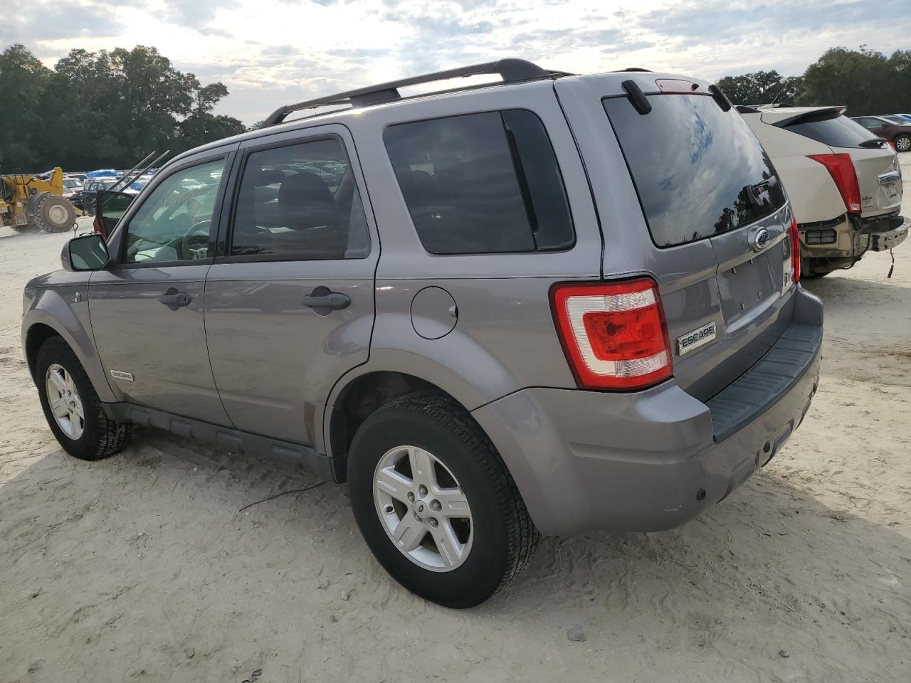 Image 2 of 2008 FORD ESCAPE HEV 2008 with VIN 1FMCU59H78KE09860