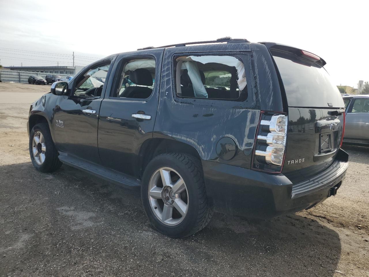 Obraz 2 z 2010 CHEVROLET TAHOE C1500 LT 2010 z VIN 1GNUCBE00AR277927